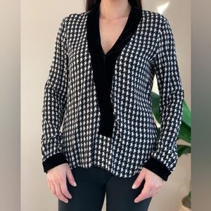 ⭐ Zara Woman Houndstooth Print V Neck Tunic